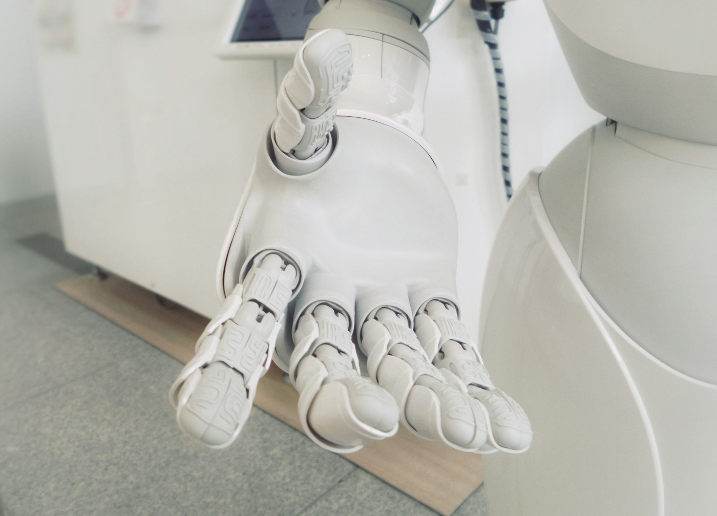 AI Chat & Voice Bots / AI Assistants